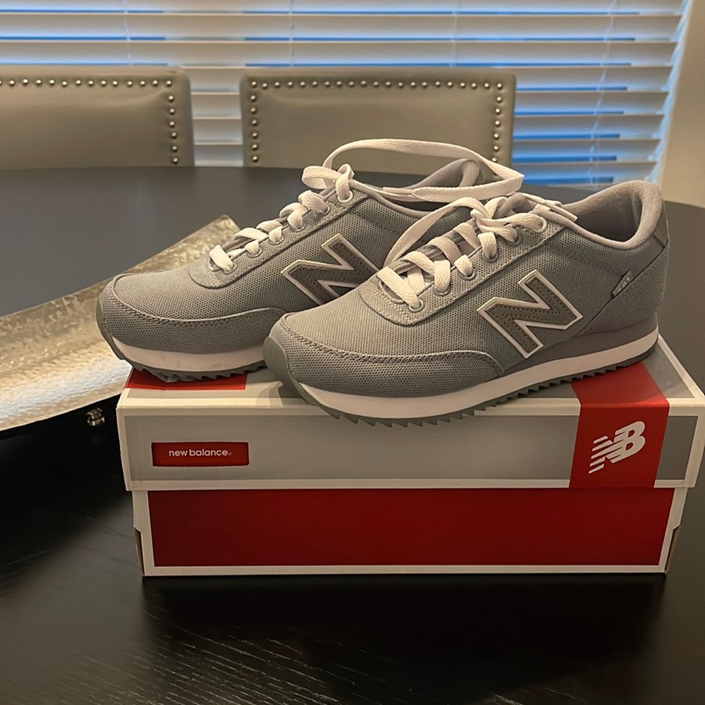 Grey New Balance - Worn once